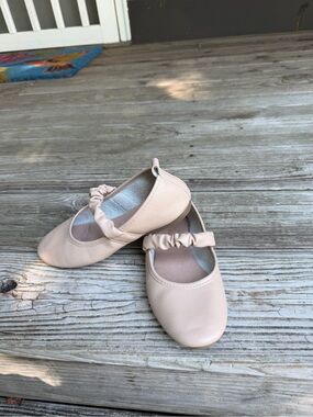 MIA Ballet inspired flats with Ruched Strap-neutral tan Big Girls size 3